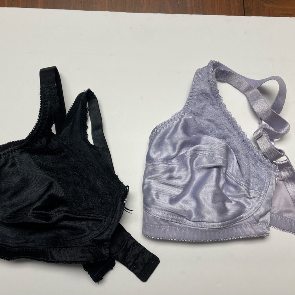 2 Mastectomy Bras - Almost U - 44B